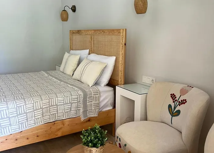 Oda ve Kahvaltı Kybele Garden